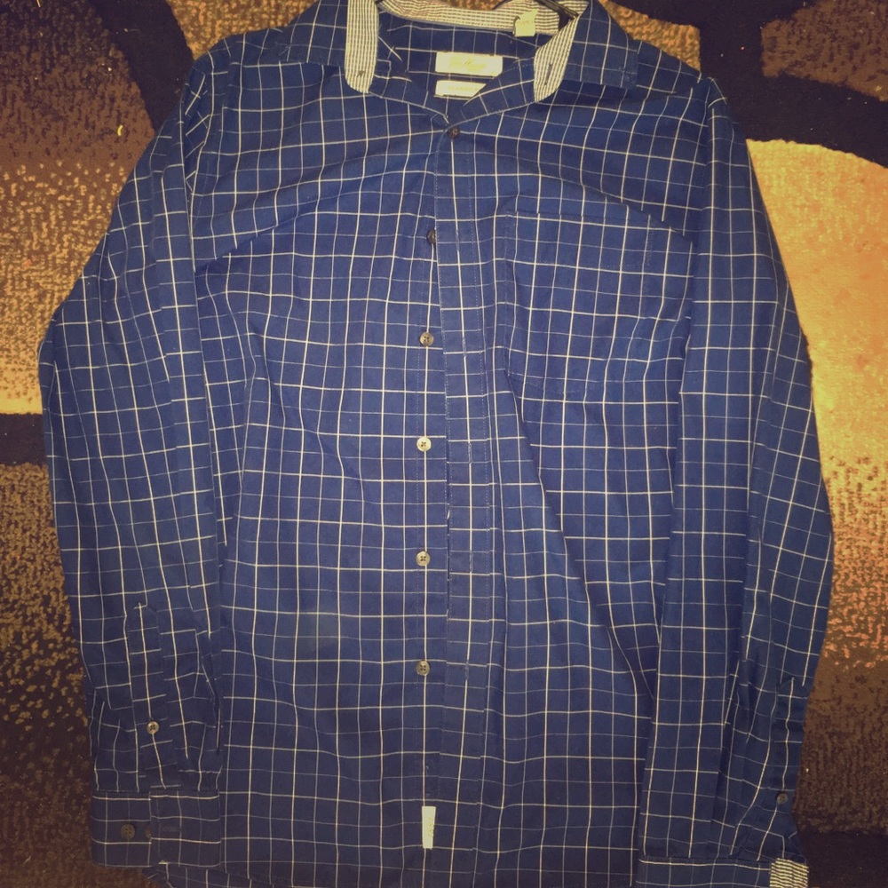 Van Heusen Button up